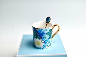 LINBERG ceramic セラミック　新品　マグカップ　マグ　スプーン付き　洋食器　お祝い　プレゼント　ブルー