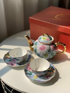 LINBERG ceramic セラミック　新品　ティーポット　ティーカップ　ソーサー　2客セット　洋食器　お祝い　プレゼント　パープル