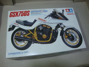 当時物　タミヤ　1/12 スズキ　ＧＳＸ７５０Ｓ　ニューカタナ　 GSX750 （小鹿）