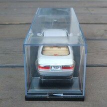 トヨタ クラウン Toyota Crown (2001) 1/43 - アシェット国産名車コレクション Hachette　ミニカーkaz_画像4