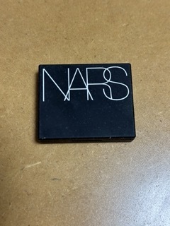 NARS アイシャドウ（たぶん）