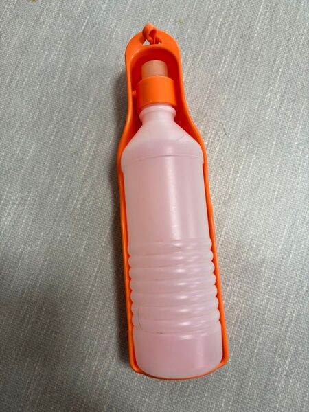 【新品未開封】お出かけ 給水機 給水器 水飲み オレンジ 犬用携帯水筒