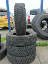 205/70R16　113/111L　ブリヂストン　BLIZZAK　W979　中古スタッドレス　４本　（071929）_画像1