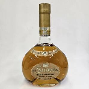 E35229(052)-601/TH13000【千葉県内のみ発送】酒 NIKKA WHISKY ニッカウイスキー rare Super old 43％ 3785ml 1ガロン 飾り台座付きの画像2