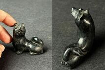 石製 彫刻 犬 置物◇4.9×4.7×2.1cm/いぬ/東洋彫刻/オブジェ/雑貨/小物/飾り物/根付/美術/石彫刻/コレクション_画像1