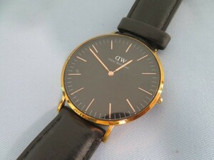 ★Daniel Wellington DW B40R19 腕時計 クォーツ アナログ ダニエルウェリントン 電池交換済み 93488★！！