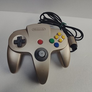 N64 コントローラー ゴールドの画像1