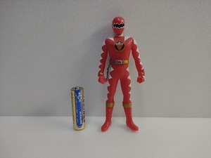  Bakuryuu Sentai Abaranger red 