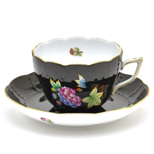 Herend Tasse et soucoupe polyvalentes Victoria noire en porcelaine peinte à la main Vaisselle occidentale Tasse à café/thé Vaisselle fabriquée en Hongrie Nouveau Herend, ustensiles à thé, tasse et soucoupe, café, Pour le thé et le thé