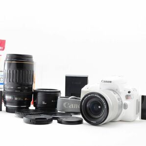 美品 Canon キヤノン Eos Kiss X9 ホワイト トリプルレンズセット SD(32GB)カード、おまけ付 1ヶ月保証