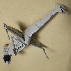 ◎mpcプラモデル ◎B-Wing Fighter (Bウイングファイター) ◎素組み状態 ◎当時物(1980年台) ◎箱無し本体のみ◎最安パケット発送可能