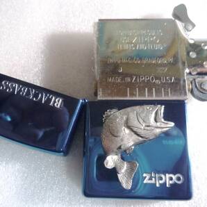 最終値！レリーフ ブラックバス 魚 未使用 ブルー 缶ケース付 1999（XV)  ZIPPOの画像4