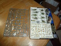 1/35 アメリカ現用兵士4体 中東アフガン戦 車上捜索 １名負傷　マスターボックス MASTER BOX No.MB35170 Man,Down!_画像3