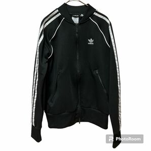 adidasトラックジャケット