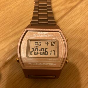 CASIO カシオ 腕時計 デジタル腕時計 ILLUMINATOR デジタル WATER RESIST 5BAR ピンクゴールド