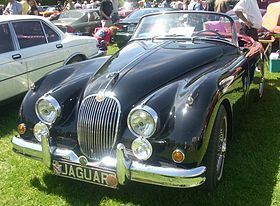 ジャガーXK150に！高品質多層構造ボディカバー！裏起毛・高撥水・良通気のプレミアムカーカバー！装着簡単な車カバー