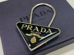 PRADA プラダ M285 キーリング キーホルダー チャーム 三角ロゴプレート