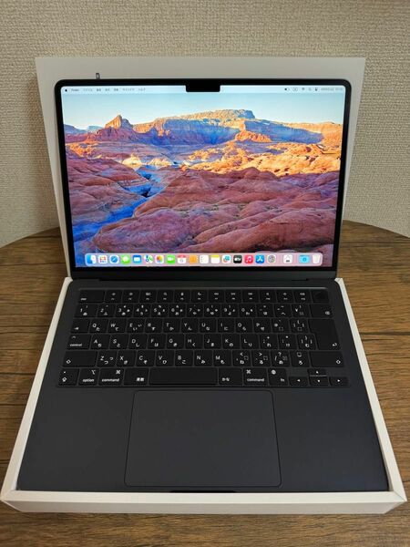 【超美品】MacBook Air M2 13インチ メモリ8GB/1TB充放電回数4回