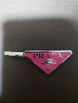 PRADA　ヘアクリップ　ヘアピン　ピンク　中古品_画像1