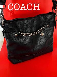 【美品】COACH コ一チブラックレザーシボ加工チン一ンショルダーバッグ　18863