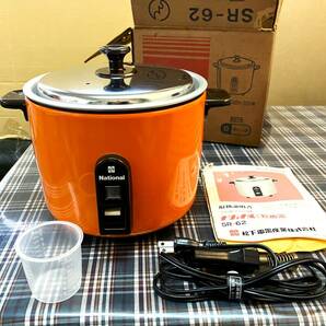 ☆ナショナル 昭和レトロ 電気炊飯器 SR-62 オレンジ色【新品未使用品】委託品の画像1