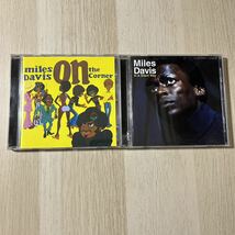 輸入盤 CD MILES DAVIS 2枚セット『On The Corner』『In A Silent Way』マイルス・デイヴィス_画像1