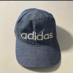 ゴールデンウィーク特別価格　中古　古着　adidas キャップ 帽子　サイズ　57〜60 洗濯可能　薄手夏向け