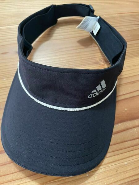 送料込み！adidas ゴルフサンバイザー 黒 ブラック アディダス GOLF ゴルフウェア 帽子 サンバイザー ゴルフキャップ 55-57センチ