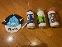  Tacx　ボトル 3色セット＋キャップ_画像1