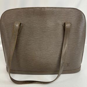 LOUIS VUITTON ルイヴィトン リュサック M5228C サイズ役：縦30cm 横38cm マチ11cmの画像1