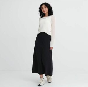 UNIQLO ナローフレアマキシスカート