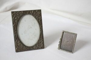  Belgium Vintage old small picture frame 2 piece set beautiful goods 