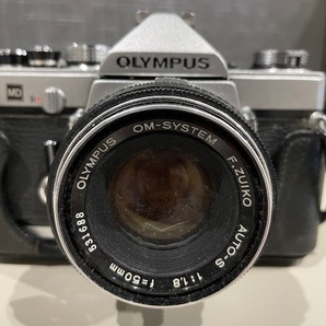 ジャンク品 OLYMPUS OM-1 OM-SYSTEM F.ZUIKO AUTO-S 1:1.8 f=50mm オリンパス 一眼レフの画像2