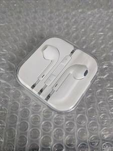 ☆送料無料☆新品未使用☆Apple iPhone 純正 イヤホン EarPods(3.5mmプラグ)☆#28