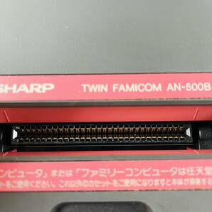 03 【通電OK/動作確認済み】 シャープ FC ツイン ファミコン AN-500B 本体 コントローラー アダプター 黒 ブラック 外箱 twin famicomの画像3