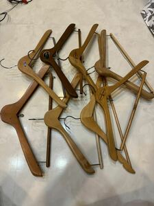  wooden hanger 8ps.