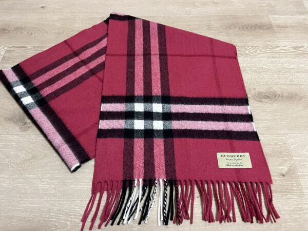 BURBERRY　バーバリー　マフラー　カシミア100％　濃いピンク系　美品　送料無料!!