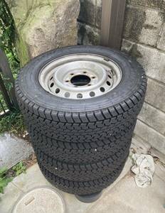 DUNLOP スタッドレスタイヤ 195/70R15 106/104L LT