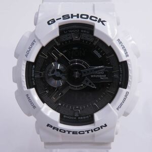 160s CASIO カシオ G-SHOCK White and Black Series GA-110GW-7AJF クオーツ 腕時計 ※中古