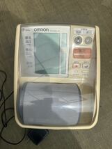 OMRON オムロン 血圧計 デジタル自動血圧計 手首式血圧計 《HEM-8020-JE2》_画像1