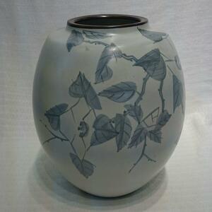 ・商品名：　・染付花瓶　・技法：　・陶器