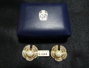 ・商品名：　・真珠のイヤリング　・FASHON　EARRINGS（ゴールド）