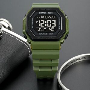 50m防水デジタル腕時計スポーツ アーミーグリーン緑 タイマー ストップウォッチ スクエア角型B (CASIOカシオG-SHOCKではありません)の画像6