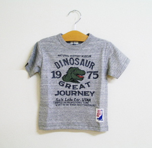 ★新品100m★F.O.KIDS DINO GREAT JOURNY 半袖Tシャツ (グレー) エフオーキッズ 