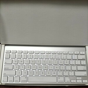 アップル パソコン キーボードテンキー無し