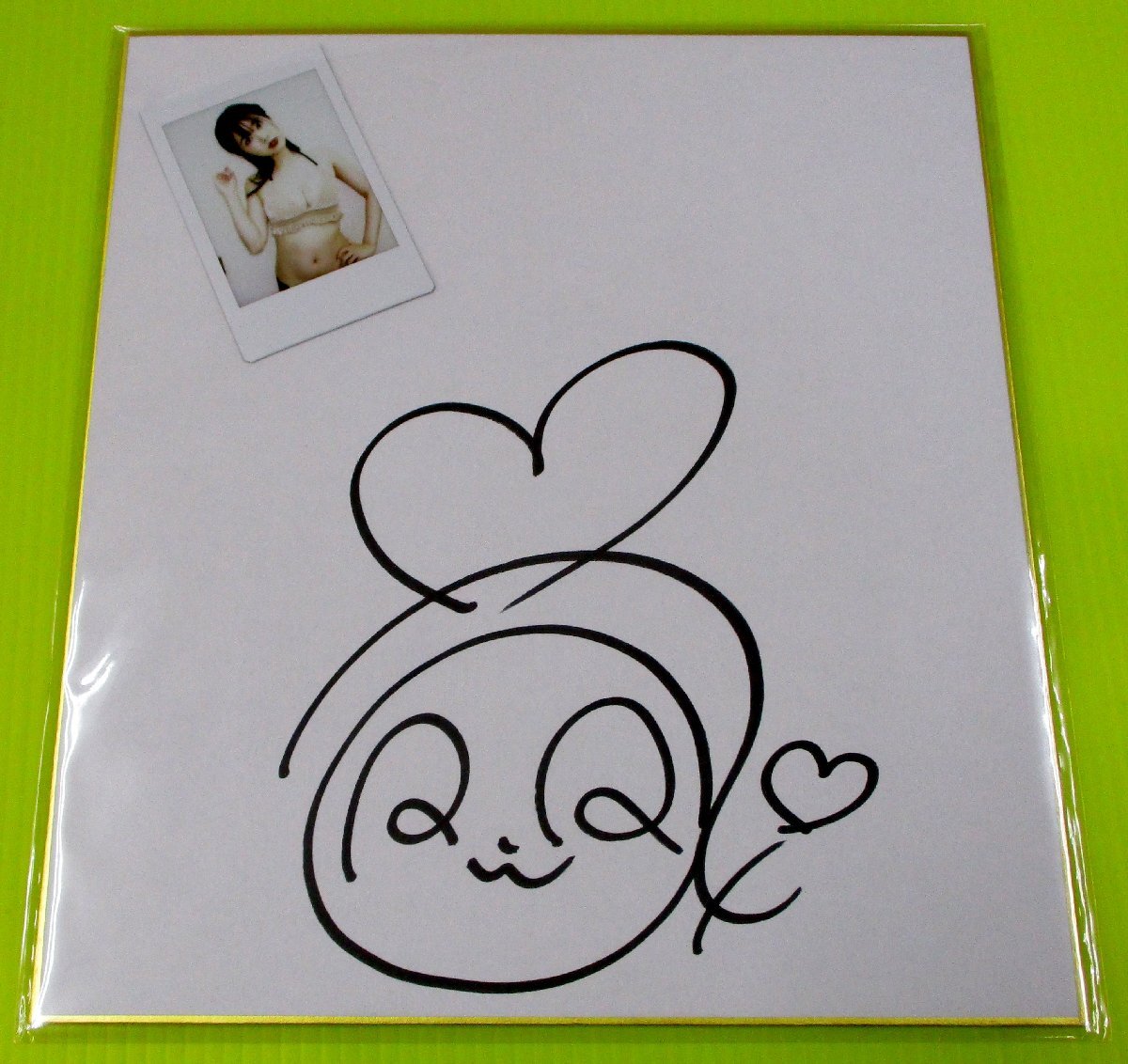 [Airi Sugimoto] Autographe + maillot de bain Polaroid 2 papiers colorés Premier événement de sortie de carte à collectionner Bonus, Talent, Talent féminin, Rangée S