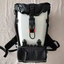 良品! POINT65 BOBLBEE 25L GTX ボブルビー MEGALOPOLIS AERO メガロポリス エアロ バックパック X-CASE付き リュック ポイント65_画像2