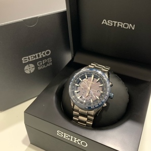 (日)SEIKO セイコー ASTRON アストロン SBXA019 7X52-0AF0 電波ソーラー GPS 文字盤ブラック チタン メンズ 腕時計 稼働品 箱付き 中古品の画像2