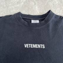 vetements logo tee ヴェトモン ロゴ Tシャツ　ブラック　ポルトガル製_画像2