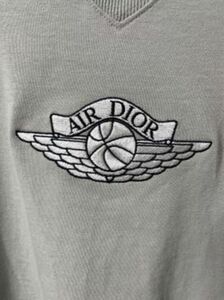 エア ディオール ジョーダン Tシャツ　Dior x Air Jordan Wings T-Shirt Gray Lサイズ
